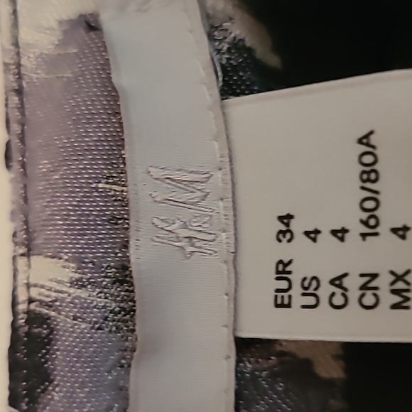 H&M Women's Taupe & Gray Pattern Sleeveless Mini Dress Size 4 - Picture 4 of 7